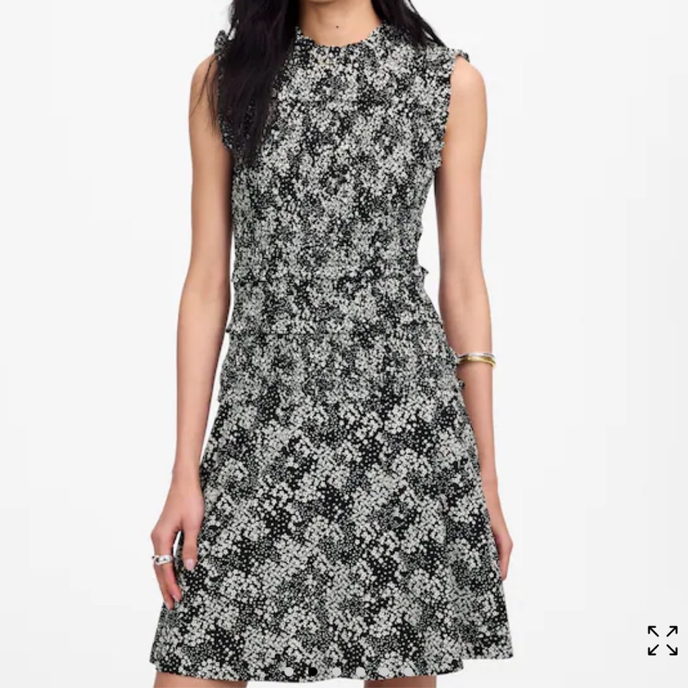 Madewell smocked crewneck mini dress in floral